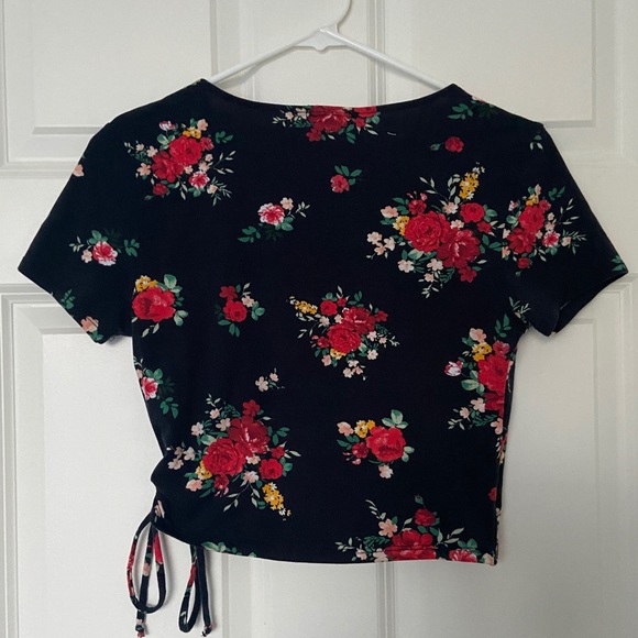 Floral Wrap Crop Top - Picture 2 of 4